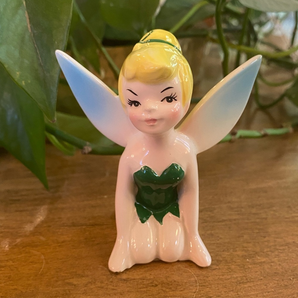 Vintage Disney Tinkerbell Peter Pan Porcelain Ceramic Figurine Japan Kneeling 3”